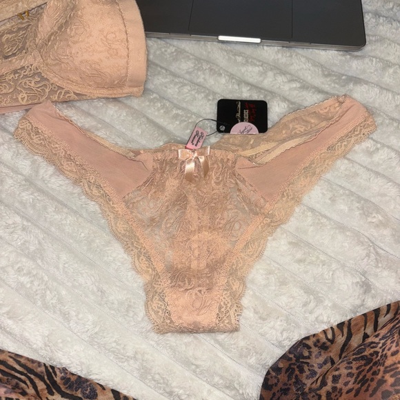 NWT Agent Provocateur Mercy Thong in Blush - Size 5 - Picture 2 of 5